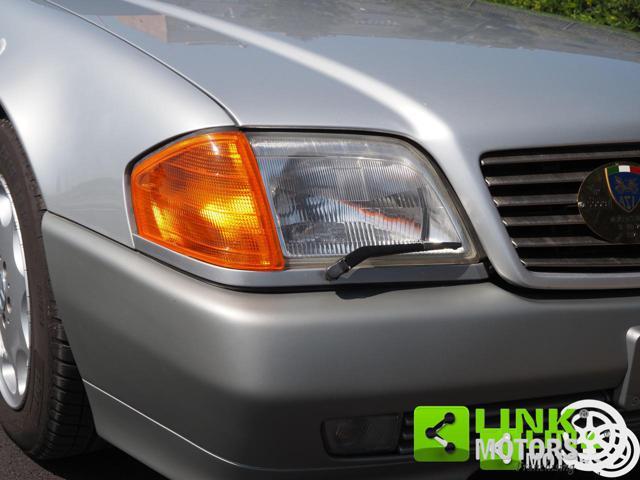 MERCEDES-BENZ SL 300 R129