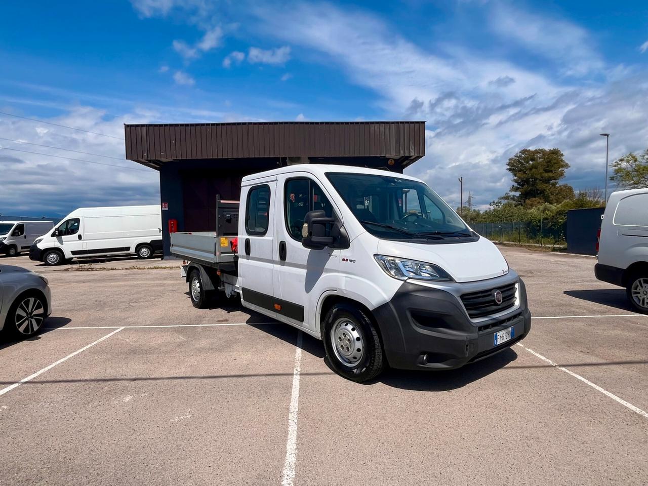 FIAT DUCATO MAXI 35 doppia cabina 7 Posti - CASSONE FISSO E GRU Fassi