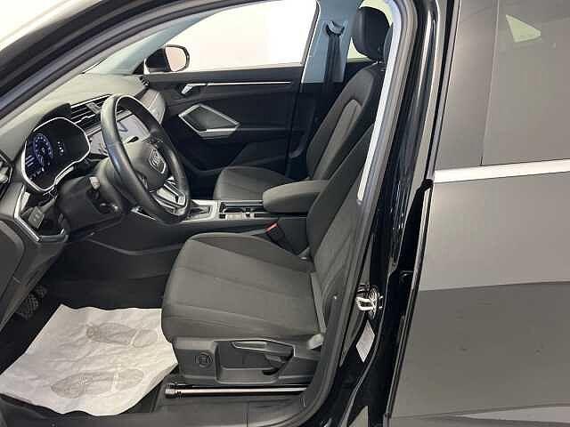 Audi Q3 SPB 45 TFSI e S tronic Business Plus