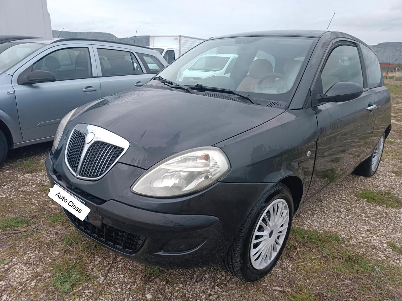 Lancia Ypsilon 1.3 mjt 70 cv diesel