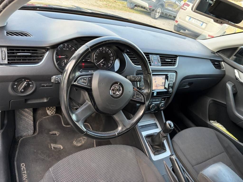 Skoda Octavia 1.6 TDI CR 105 CV Wagon Elegance