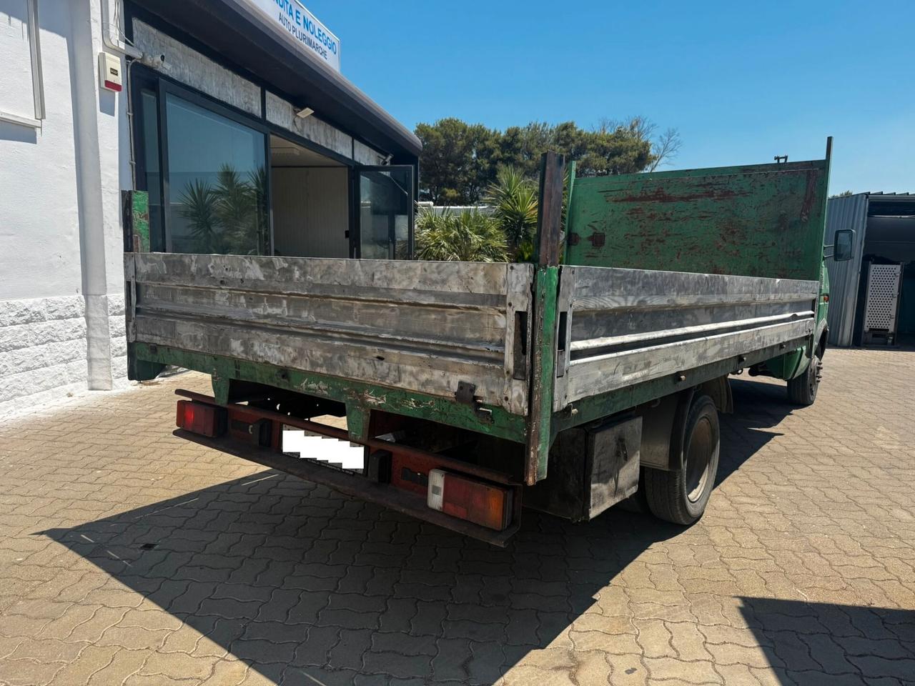 Iveco Daily 30.8 2.5 Diesel CASSONATO