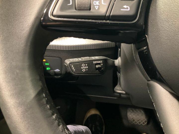 Audi Q2 35 TFSI S tronic Business Advanced