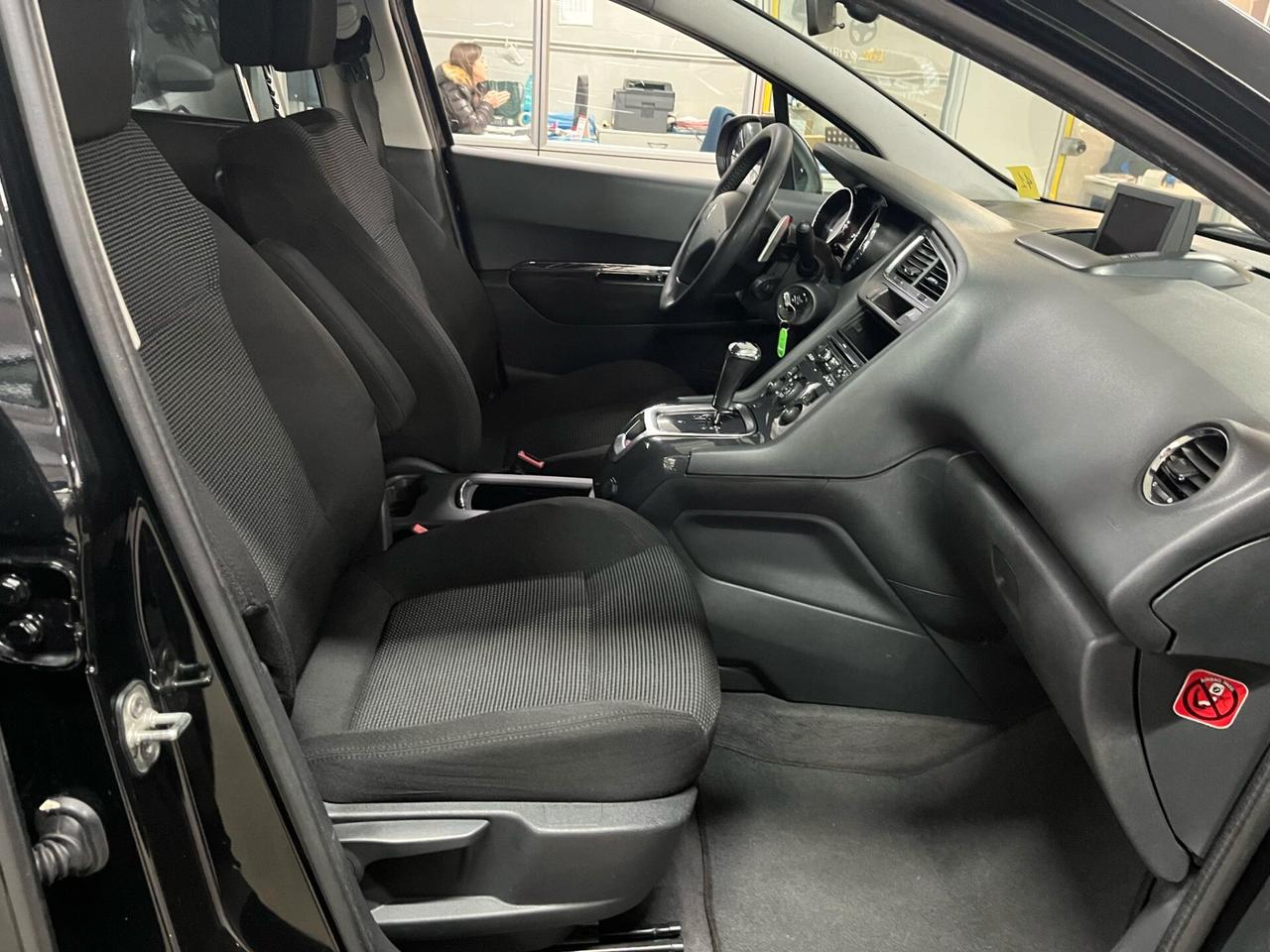 Peugeot 5008 1.6 HDi 7 posti, automatica