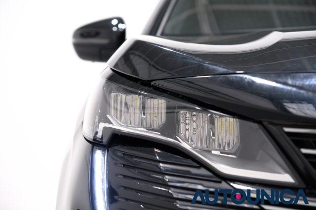 PEUGEOT 3008 Hybrid4 300 E-EAT8 ALLURE PACK FULL LED