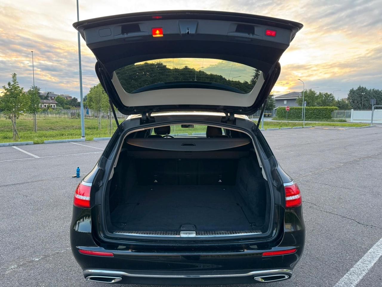Mercedes-benz E 220 d S.W. Auto Business Sport
