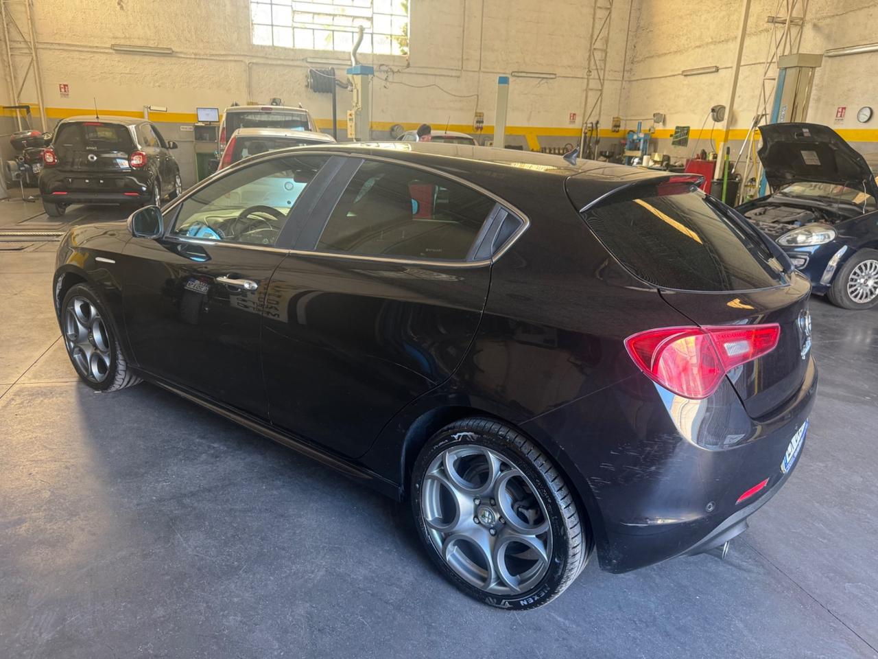 Alfa Romeo Giulietta 1.6 JTDm-2 105 CV Distinctive