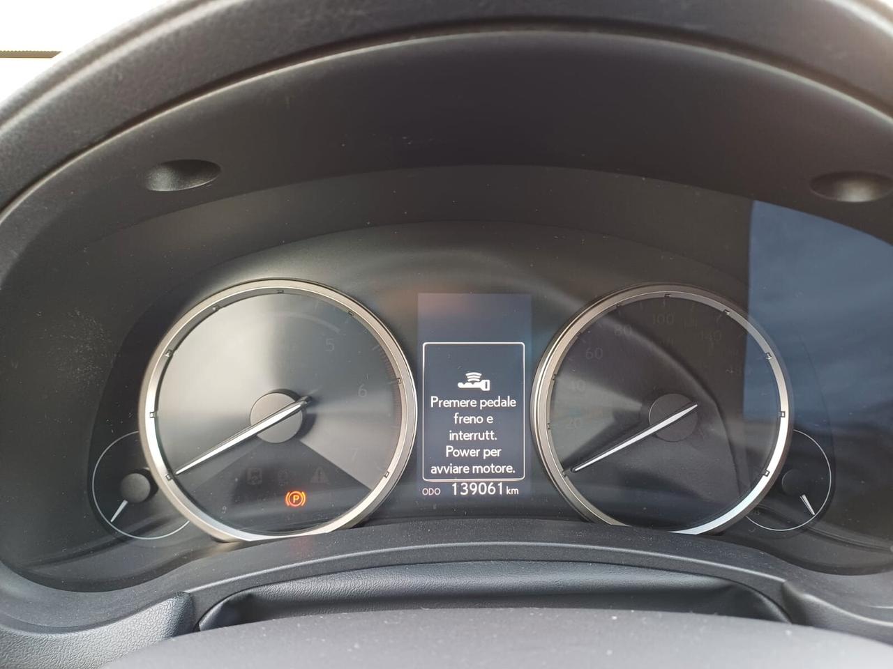 Lexus NX 300h Hybrid 4WD Luxury