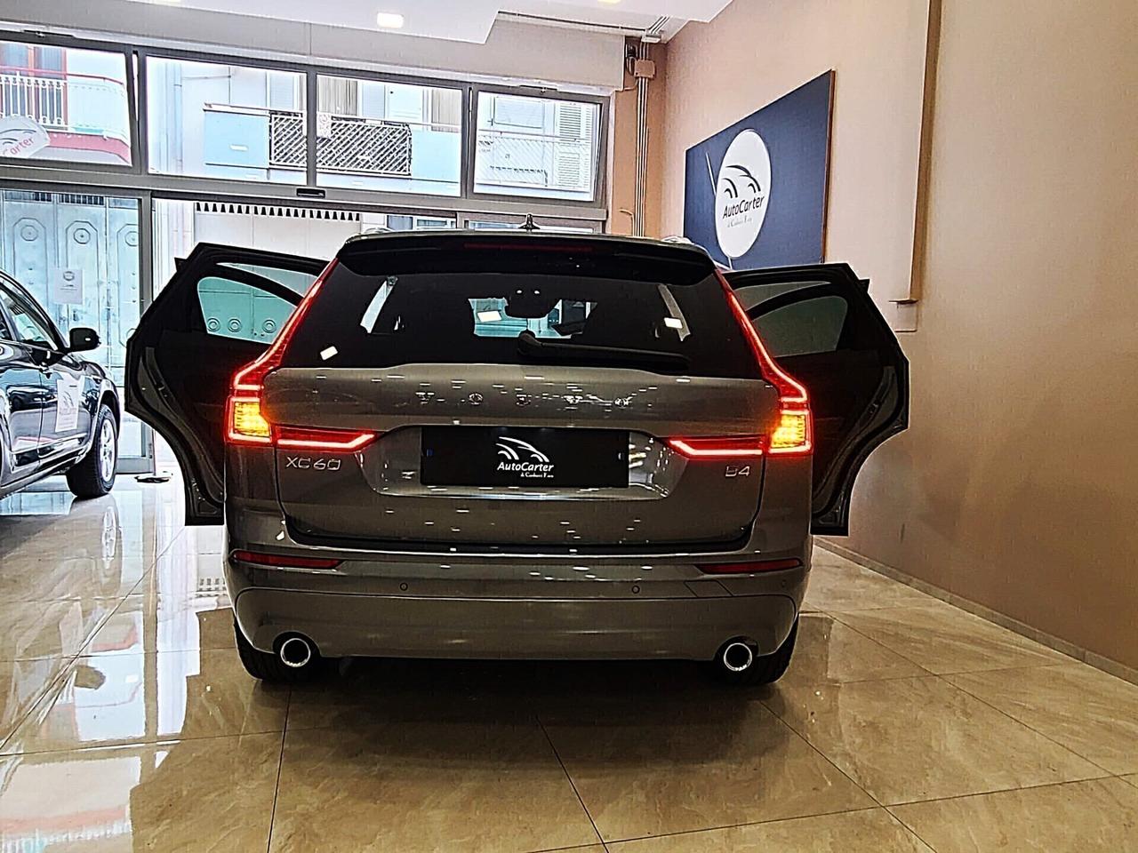 Volvo XC60 2.0 B4 MOMENTUM PRO**PERFETTA*