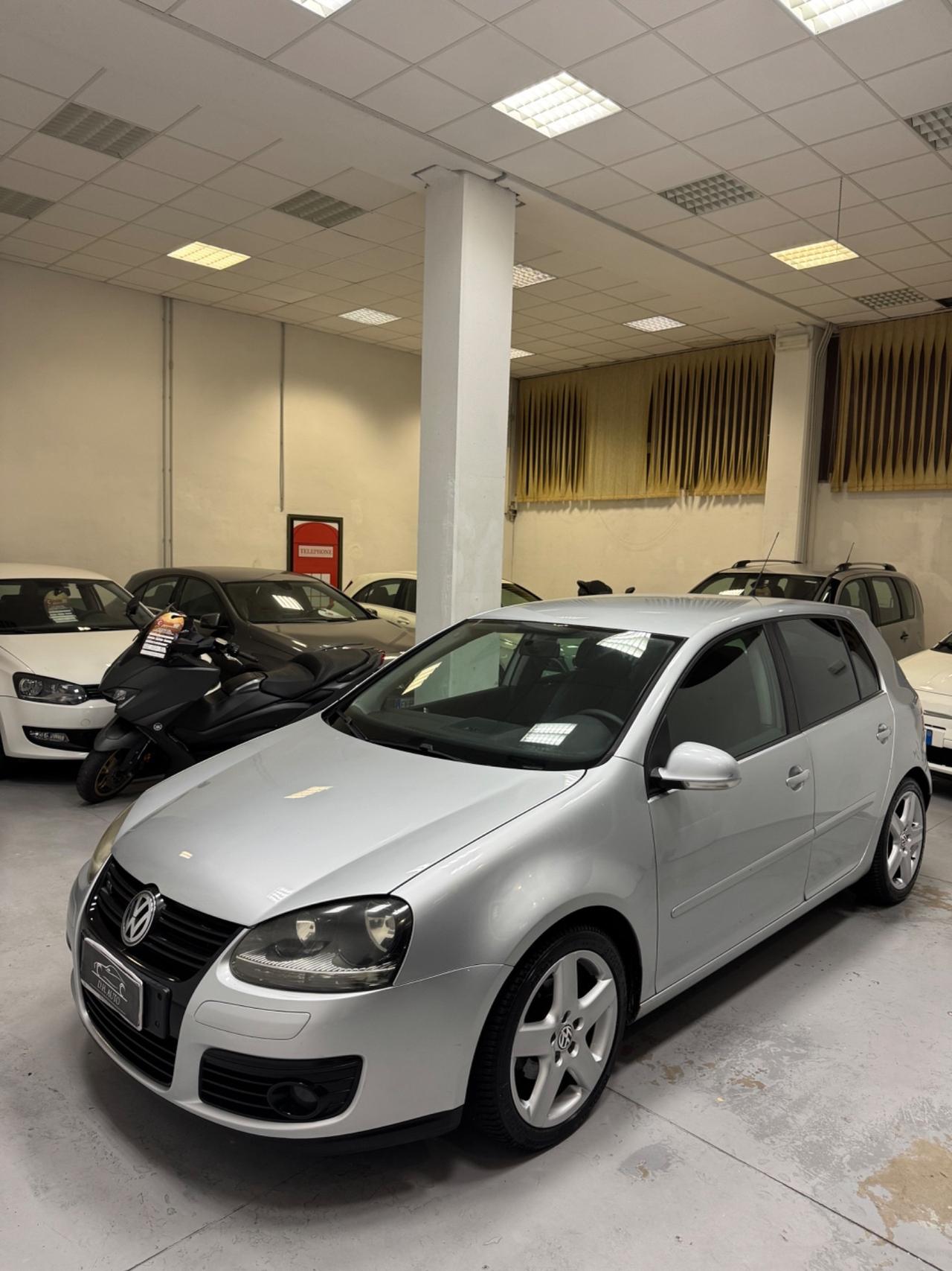 Volkswagen Golf 1.9 TDI DPF 5p. GT Sport