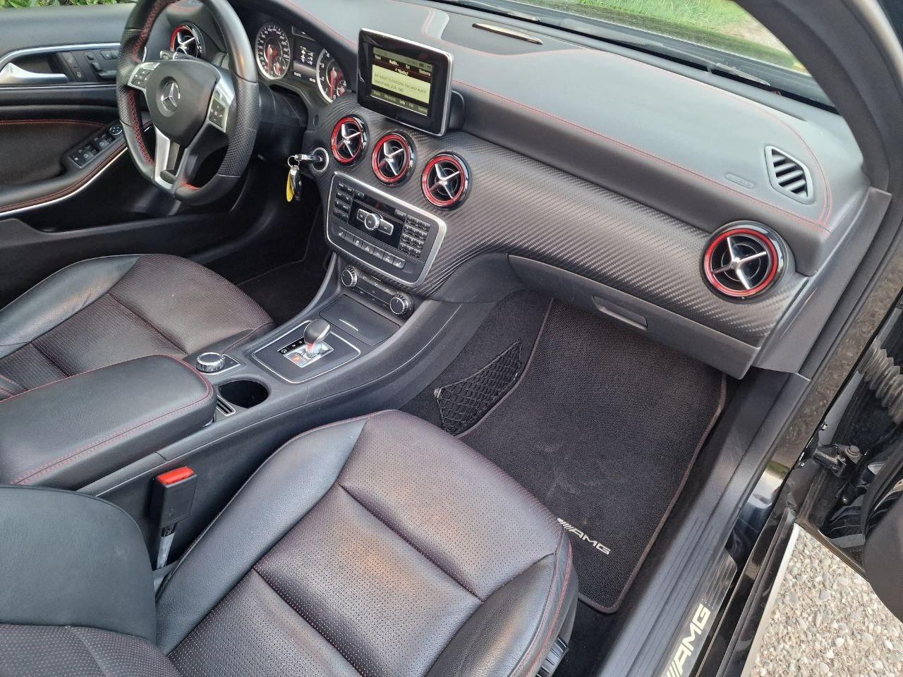 Mercedes-benz A45 AMG