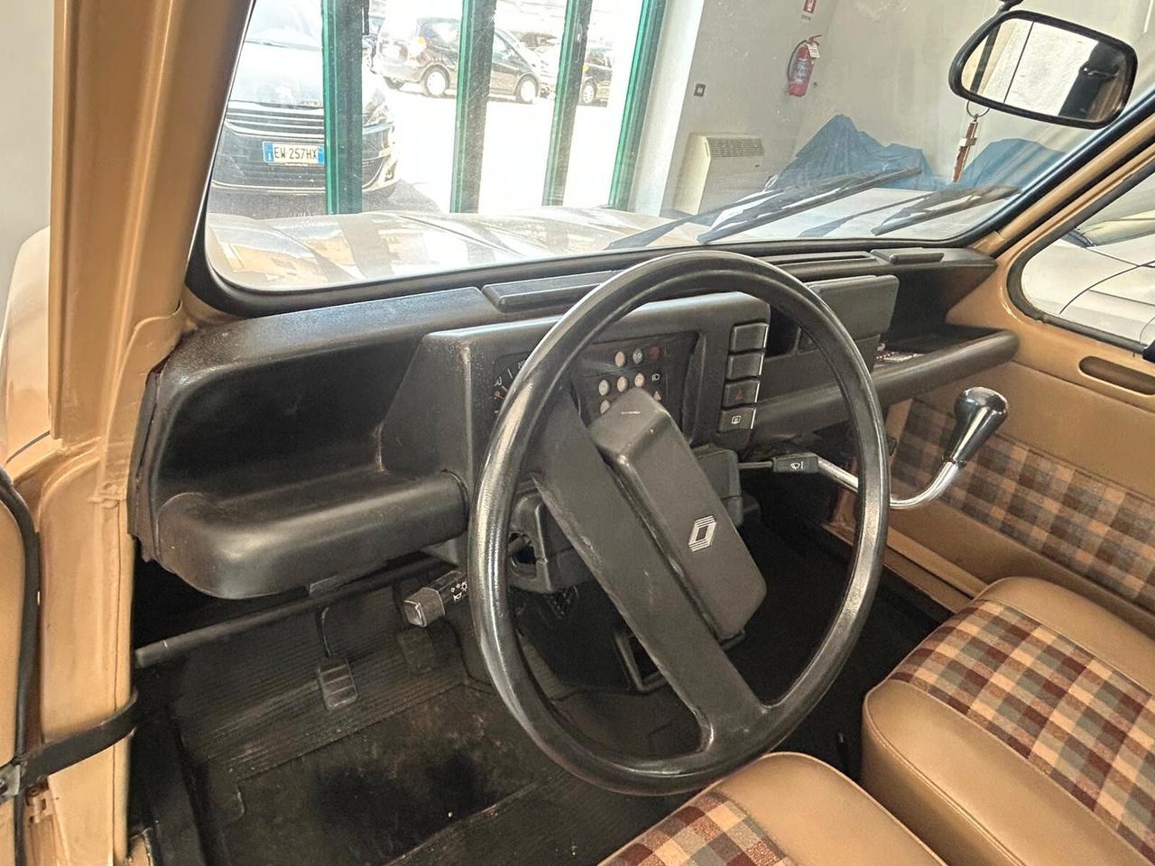Renault R 4 5p 956 TL - ANCHE PER NEOPATENTATI