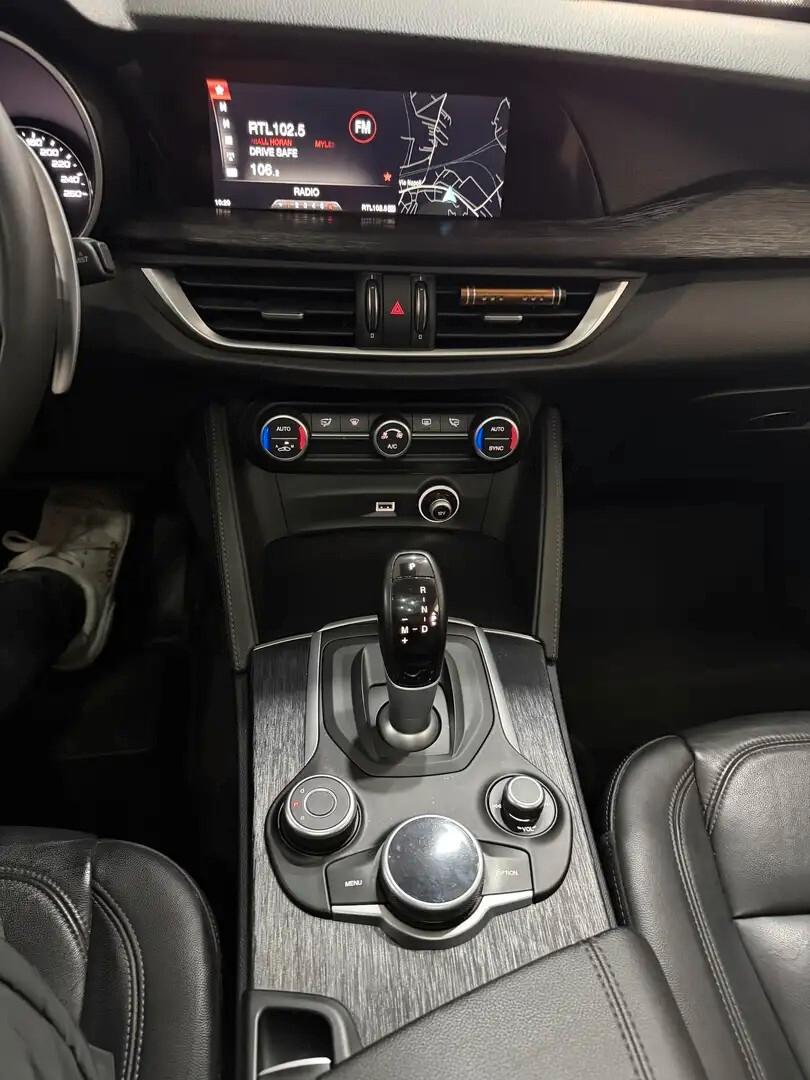 Alfa Romeo Stelvio 2.2 Turbodiesel 210 CV AT8 Q4 B-Tech