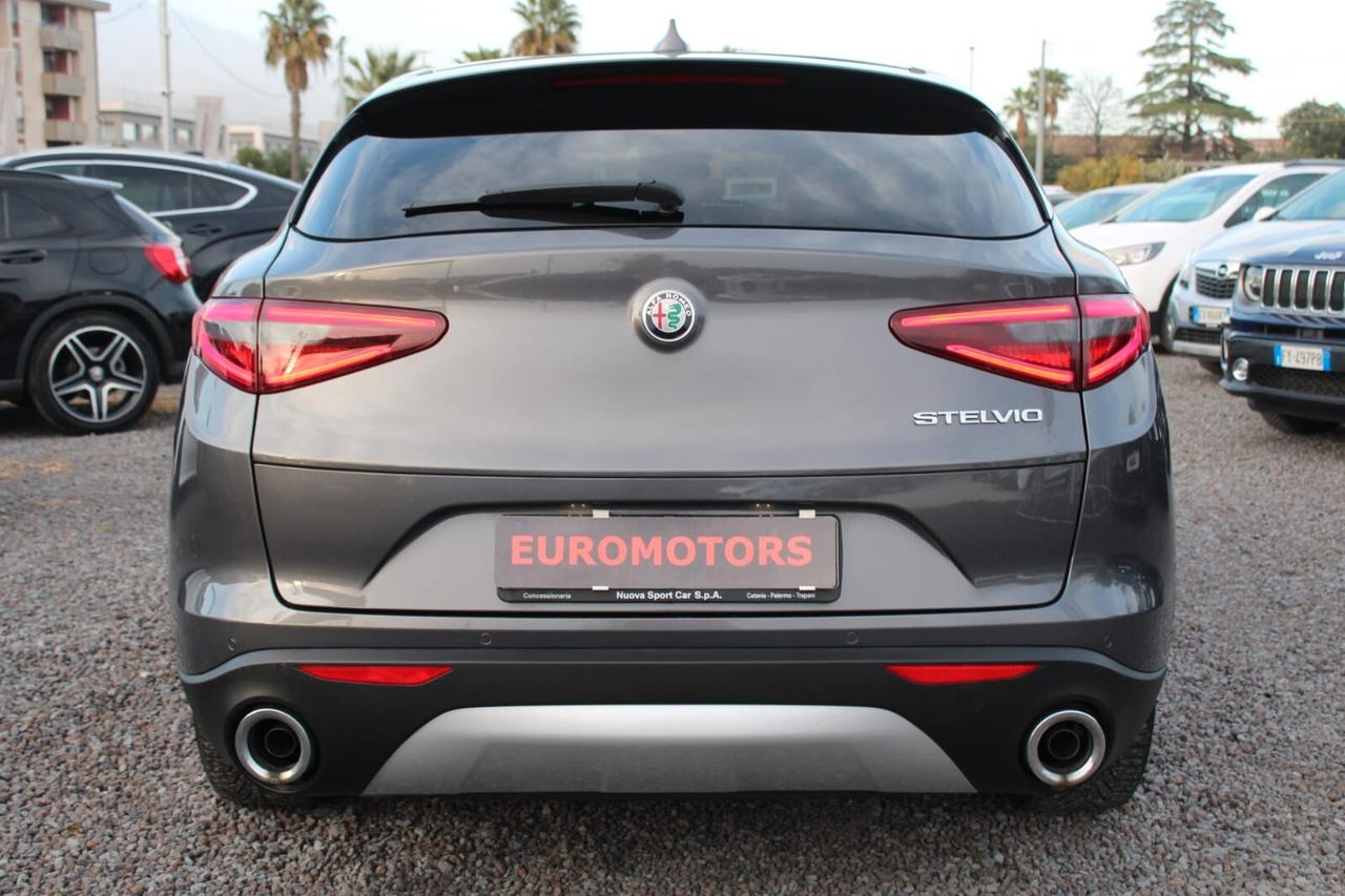 Alfa Romeo Stelvio Tua A SOLI 280€ al mese Anticipo Zero