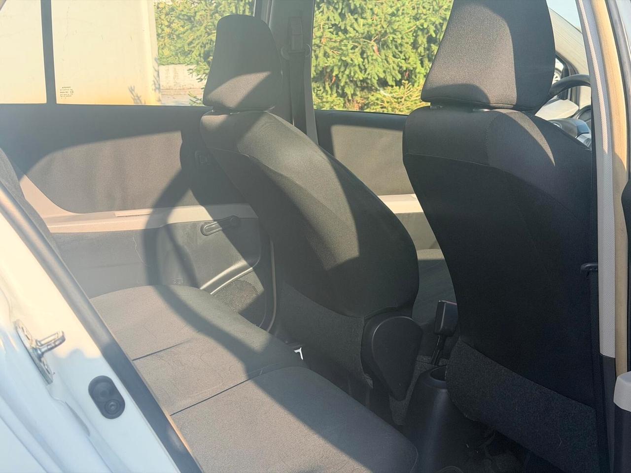 Toyota Yaris 1.0 5 porte Sol GPL