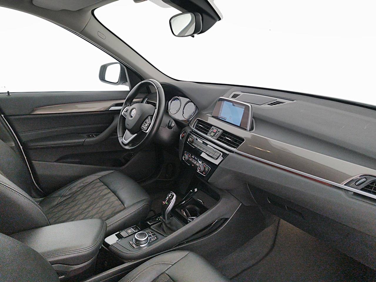 BMW X1 (F48) sDrive18d xLine