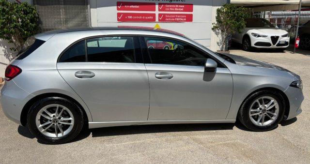 MERCEDES-BENZ A 180 d Automatic Business