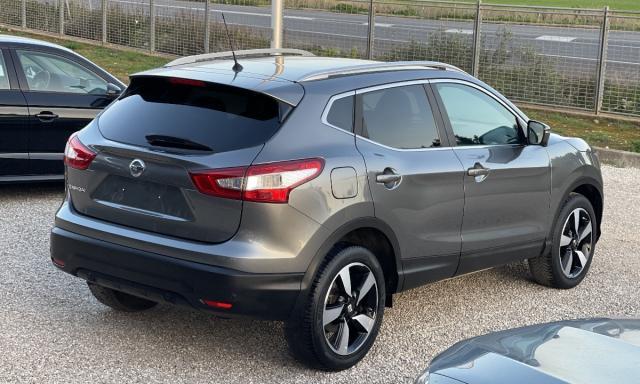 NISSAN Qashqai 1.6 dCi 2WD N-Connecta Automatic