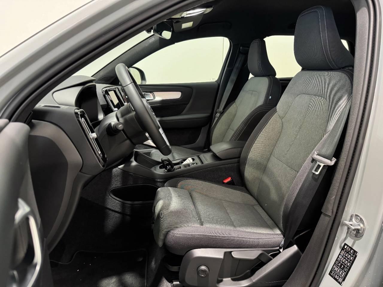 VOLVO XC40 B3 CORE AUTO