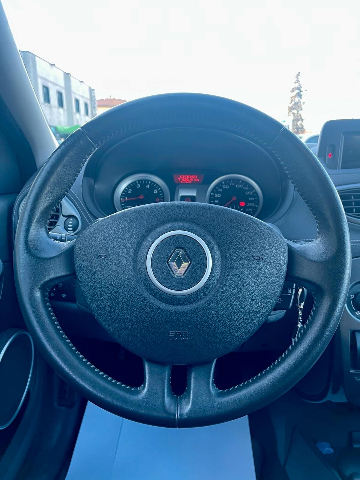 Renault Clio 1.2 16V 5 porte Live! - OK NEOPATENTATO