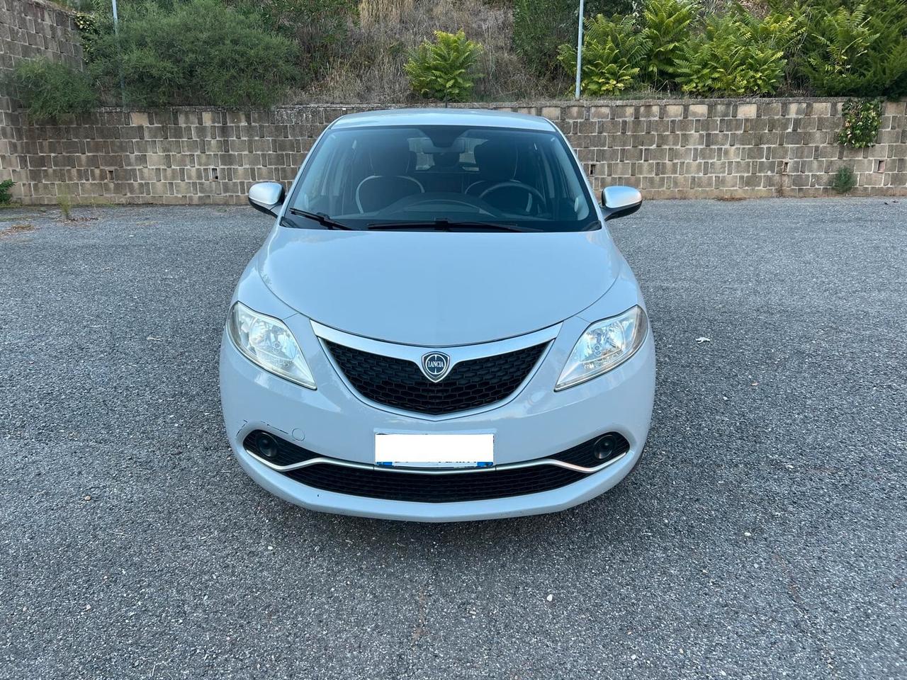 Lancia Ypsilon 1.2 69 CV 5 porte Mya KM 120000!