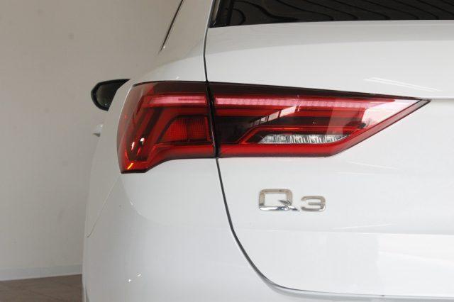 AUDI Q3 35 TFSI S tronic Business Advanced