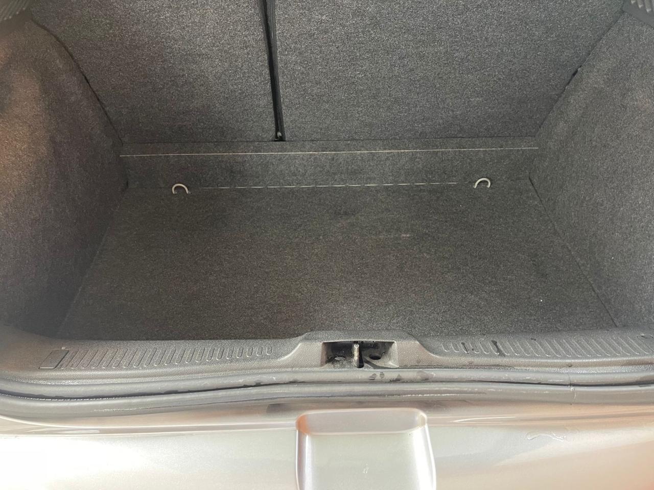 Renault Clio 1.2 16V 5 porte / GARANZIA 12 MESI