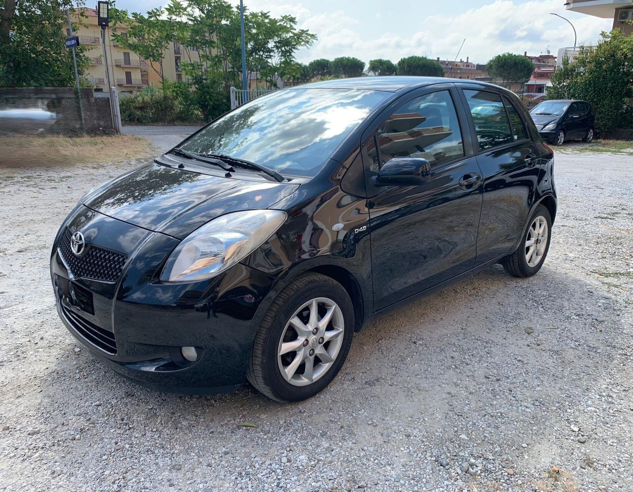 Toyota Yaris 1.4 D-4D 5 porte Navi