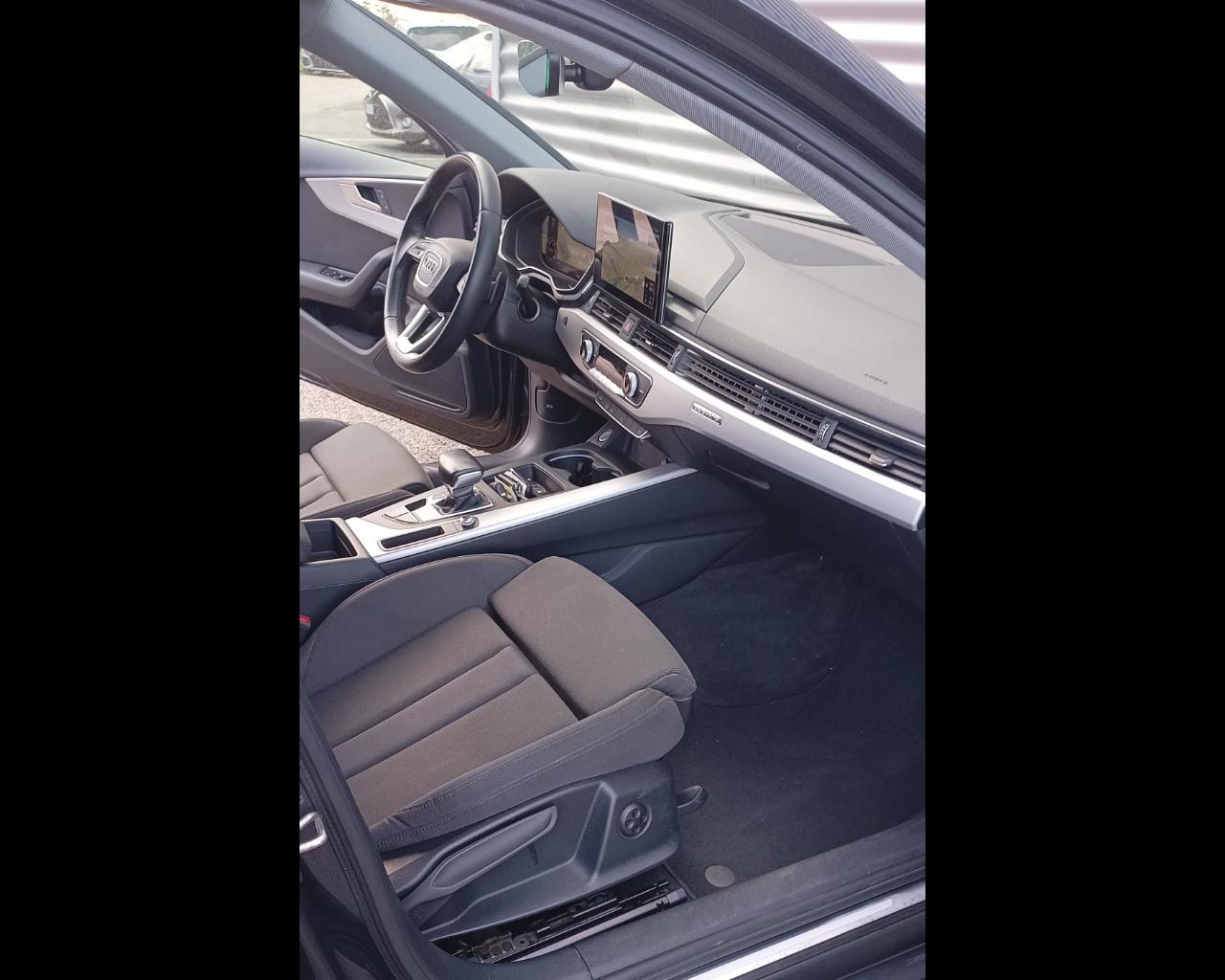 AUDI A4 AVANT 40 TDI MHEV QUATTRO S-TRONIC BUSINESS ADVANCED