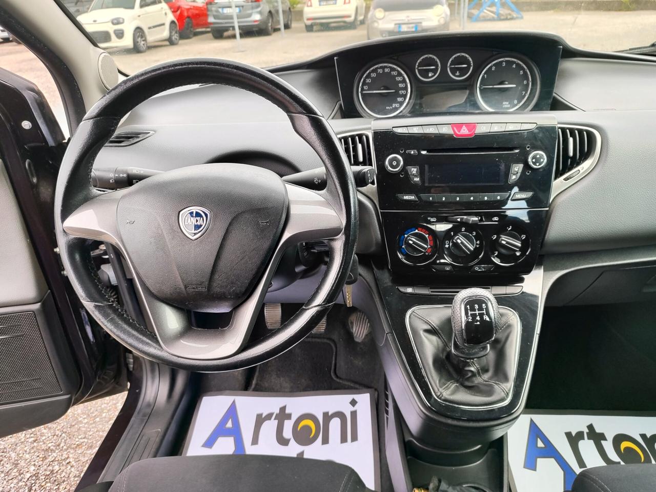 Lancia Ypsilon 1.2 69 CV 5 porte GPL Ecochic Gold
