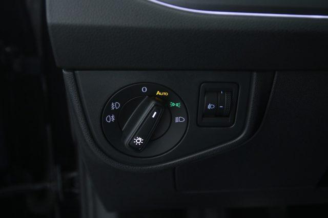 VOLKSWAGEN Polo 1.0 TSI R-Line Cerchi 17''/Retrocamera/Climatronic