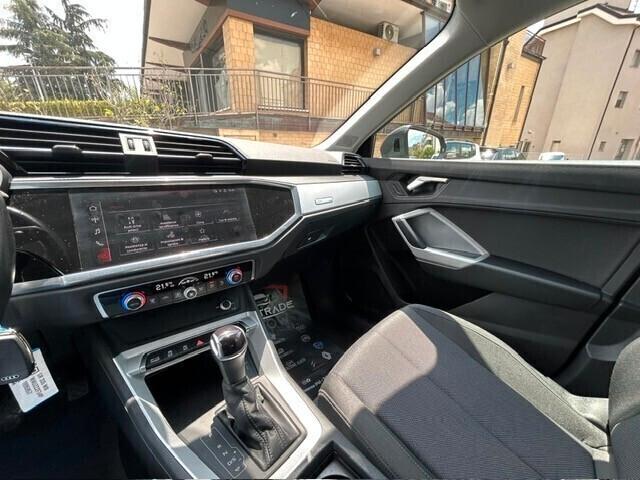 Audi Q3 35 TDI SPORTBACK S tronic Identity Black