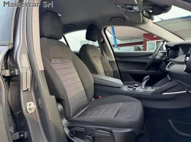 ALFA ROMEO Stelvio 2.2 t Business Q4 190cv AT8 auto - FY042DE