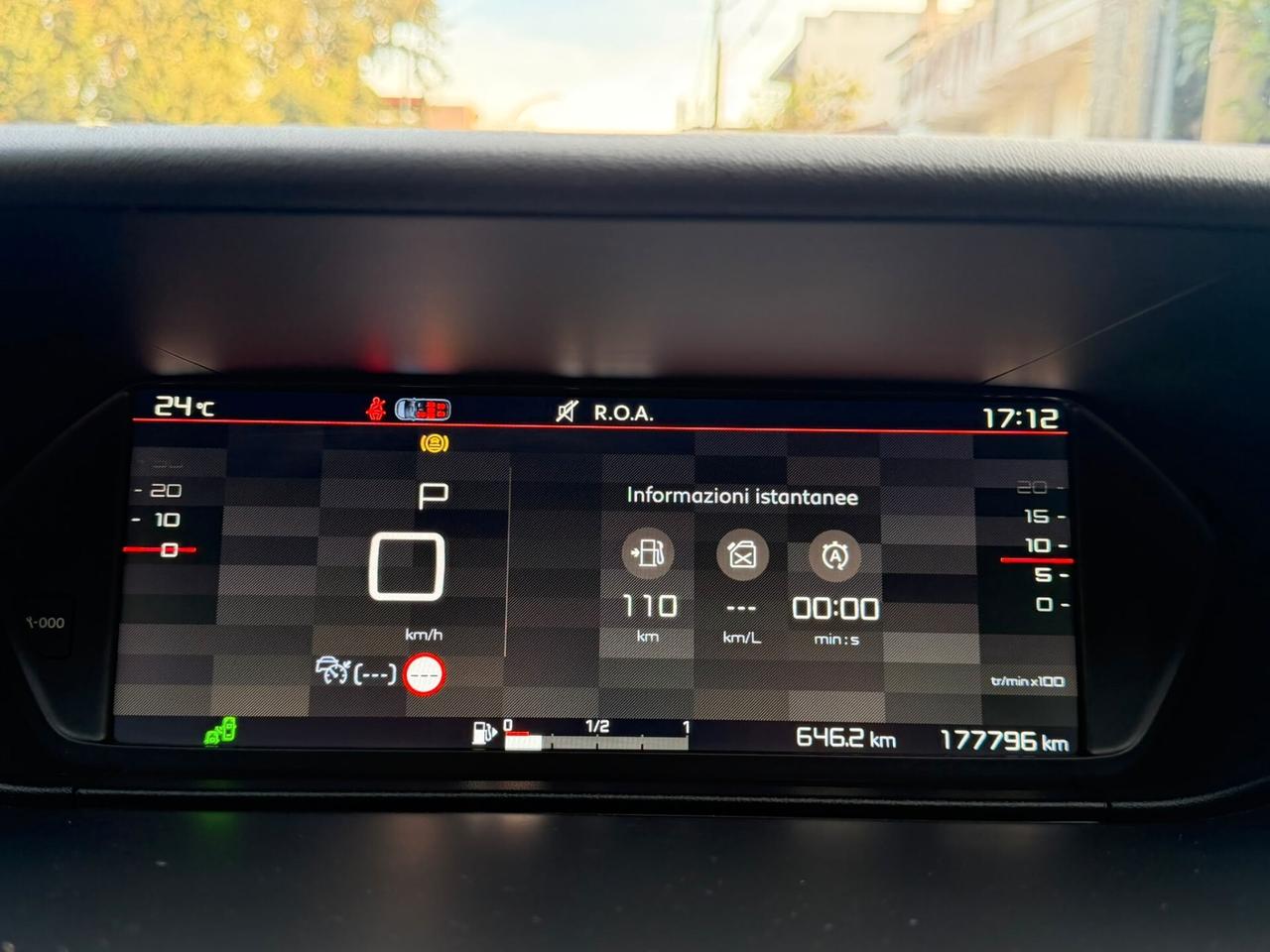Citroen Grand C4 7 POSTI SpaceTourer BlueHDi 130 S&S EAT8 Shine