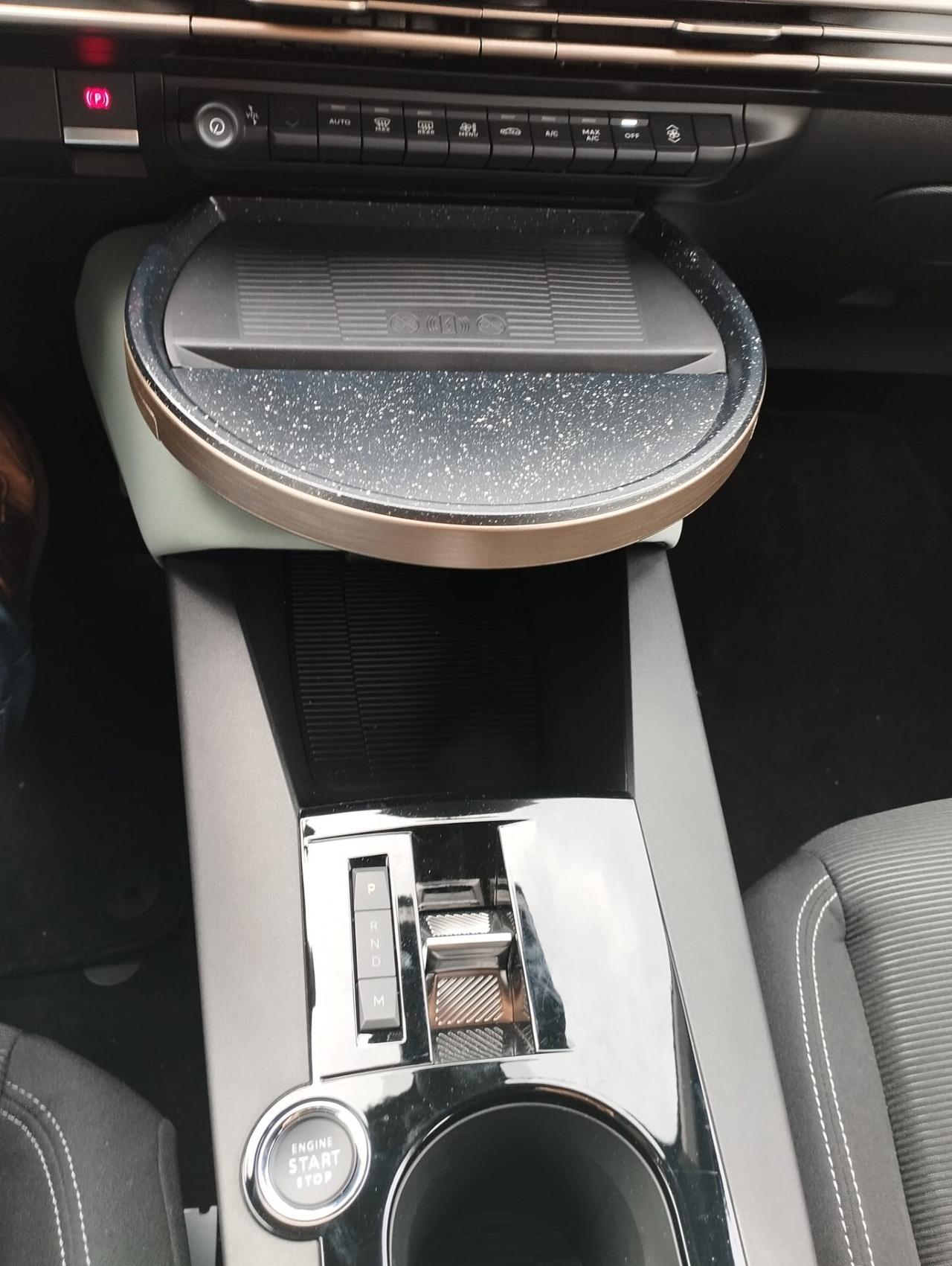 Lancia Ypsilon Hybrid e-DCT Edizione Cassina