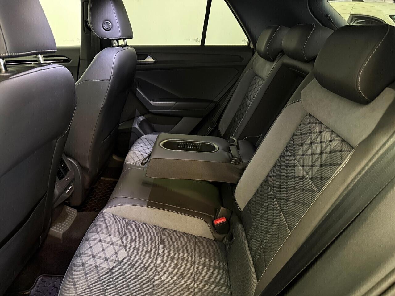 Volkswagen T-Roc 1.5 Tsi R-Line Dsg ** condizioni pari al nuovo ** Garanzia Volkswagen ** prezzo reale senza vincoli di finanziamento **