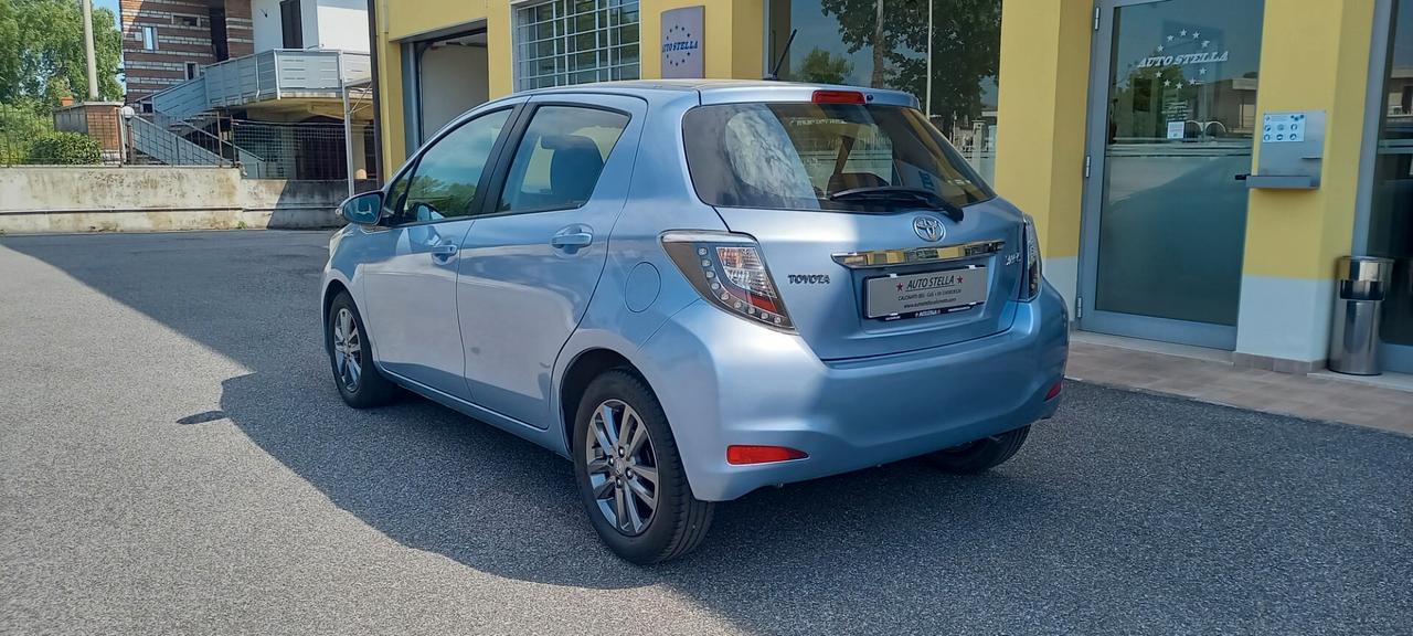 Toyota Yaris Benzina cc. 1.000 Mod. VVT- Active 5 Porte 5 Posti Utilizzabile anche per i Neopatentati.