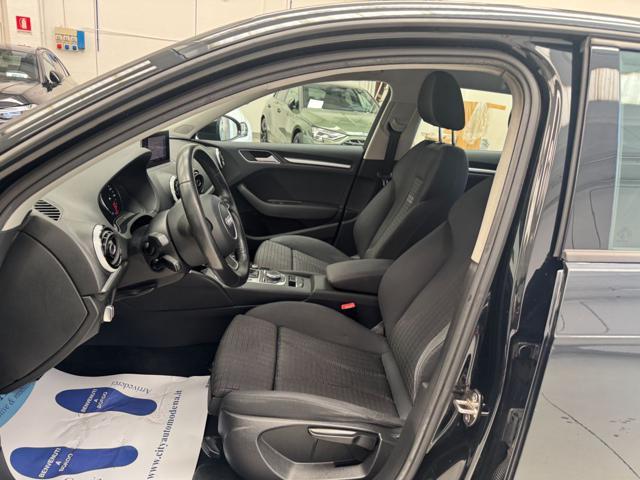 AUDI A3 SPB 1.6 TDI 105 CV S-Tronic S-Line