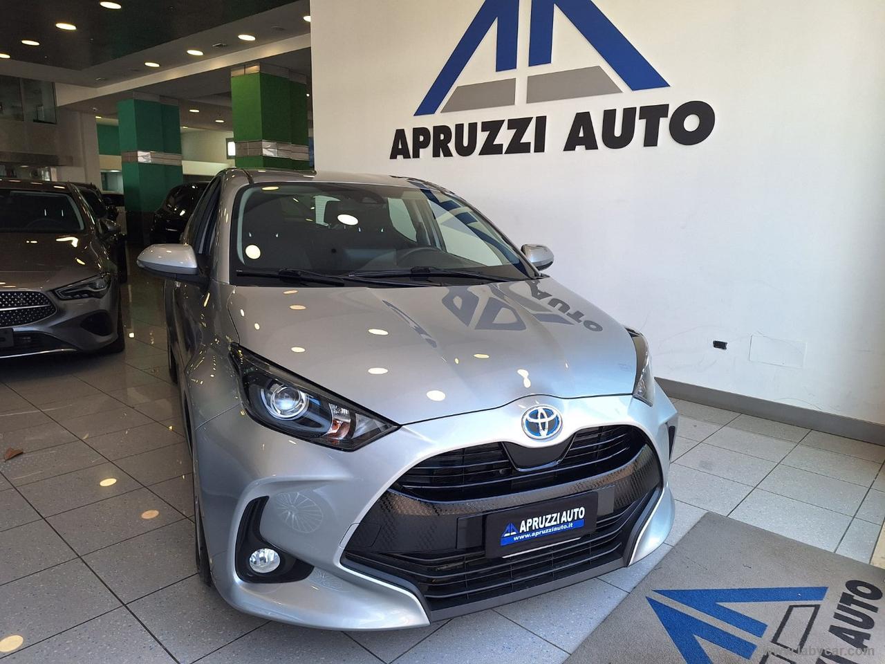 TOYOTA Yaris 1.5 Hybrid 5p. Business