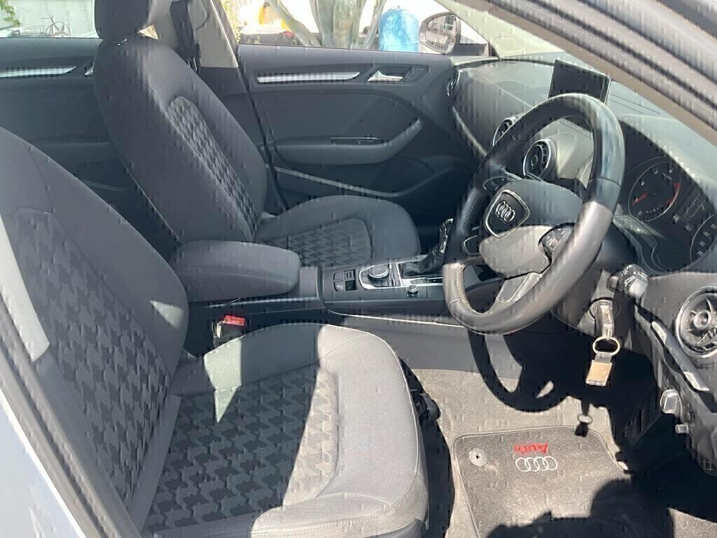 Audi A3 1.6 TDI Ambition GUIDA INGLESE CAMBIO AUTOMATICO 125.000 KM