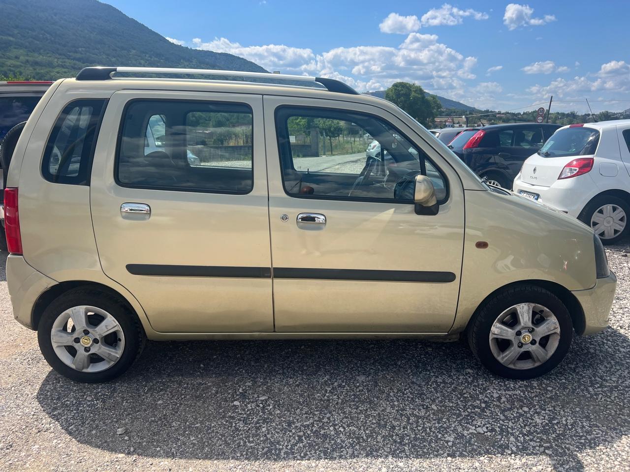 Opel Agila 1.2 16V Club