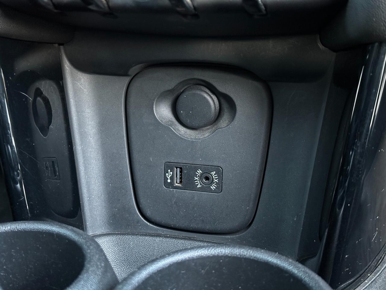 MINI 5 porte 1.5 Cooper D Business