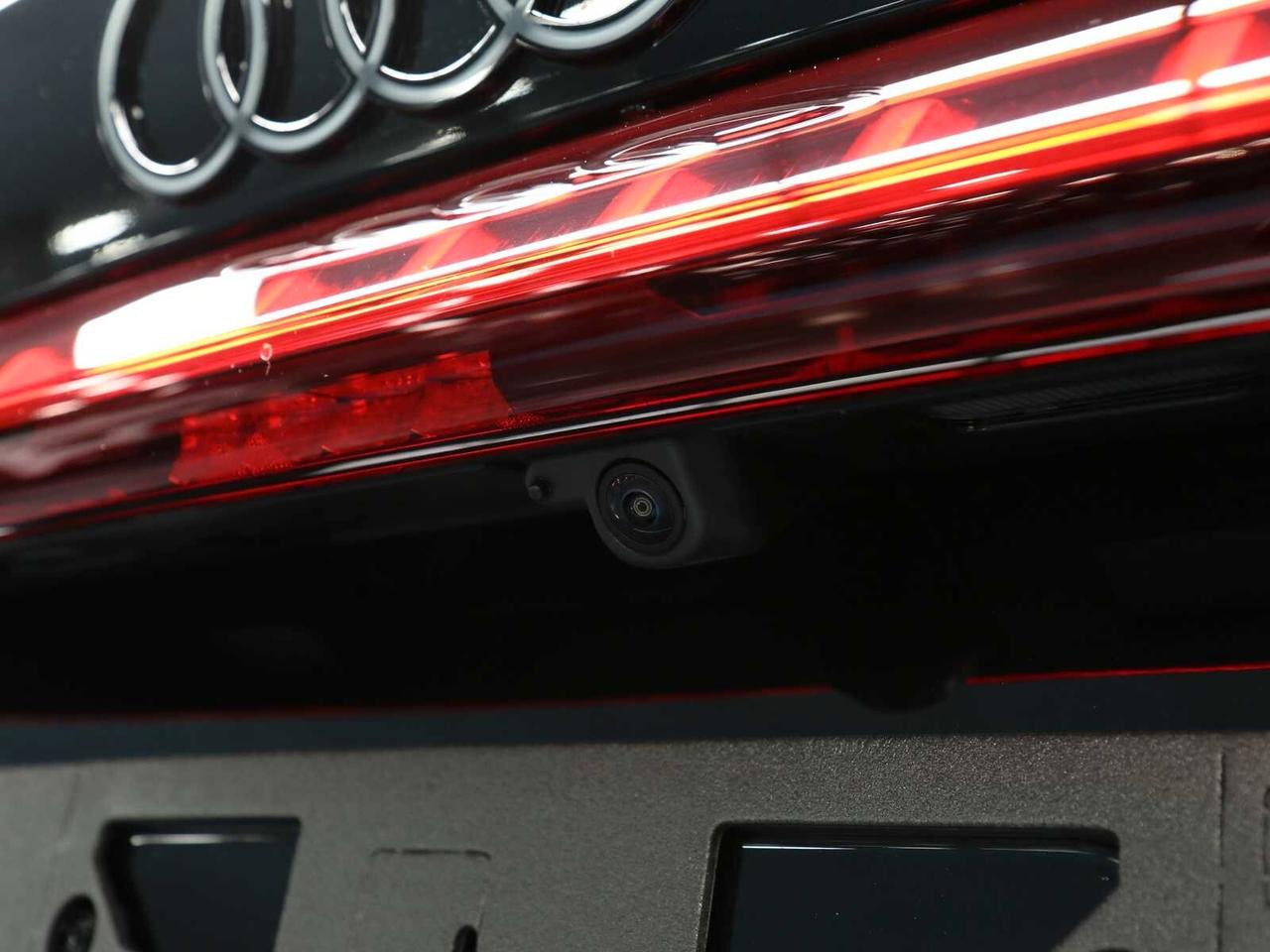 Audi A5 Avant TDI 150 kW mHEV+ S tronic Line edition