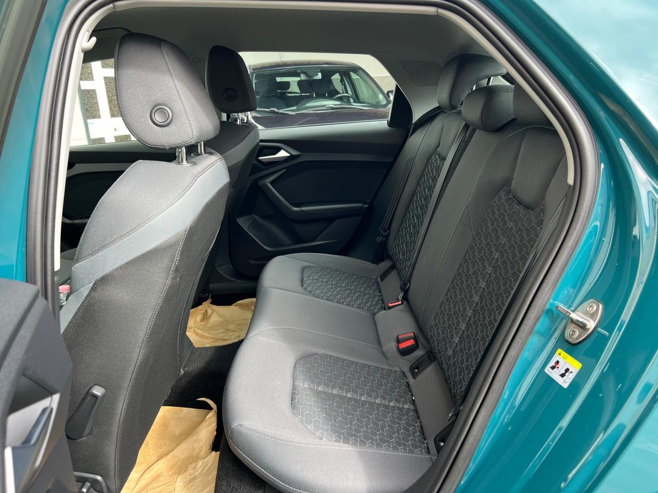 Audi A1 citycarver 30 TFSI S tronic Identity Contrast