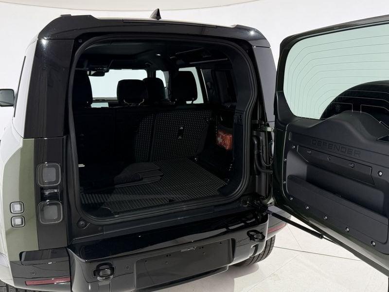 Land Rover Defender D250 AWD Auto 110 X-Dynamic SE