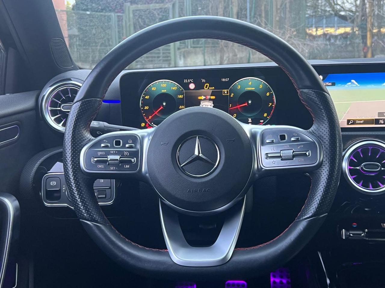 Mercedes-Benz A 200 AMG Line Premium A 200 #9772