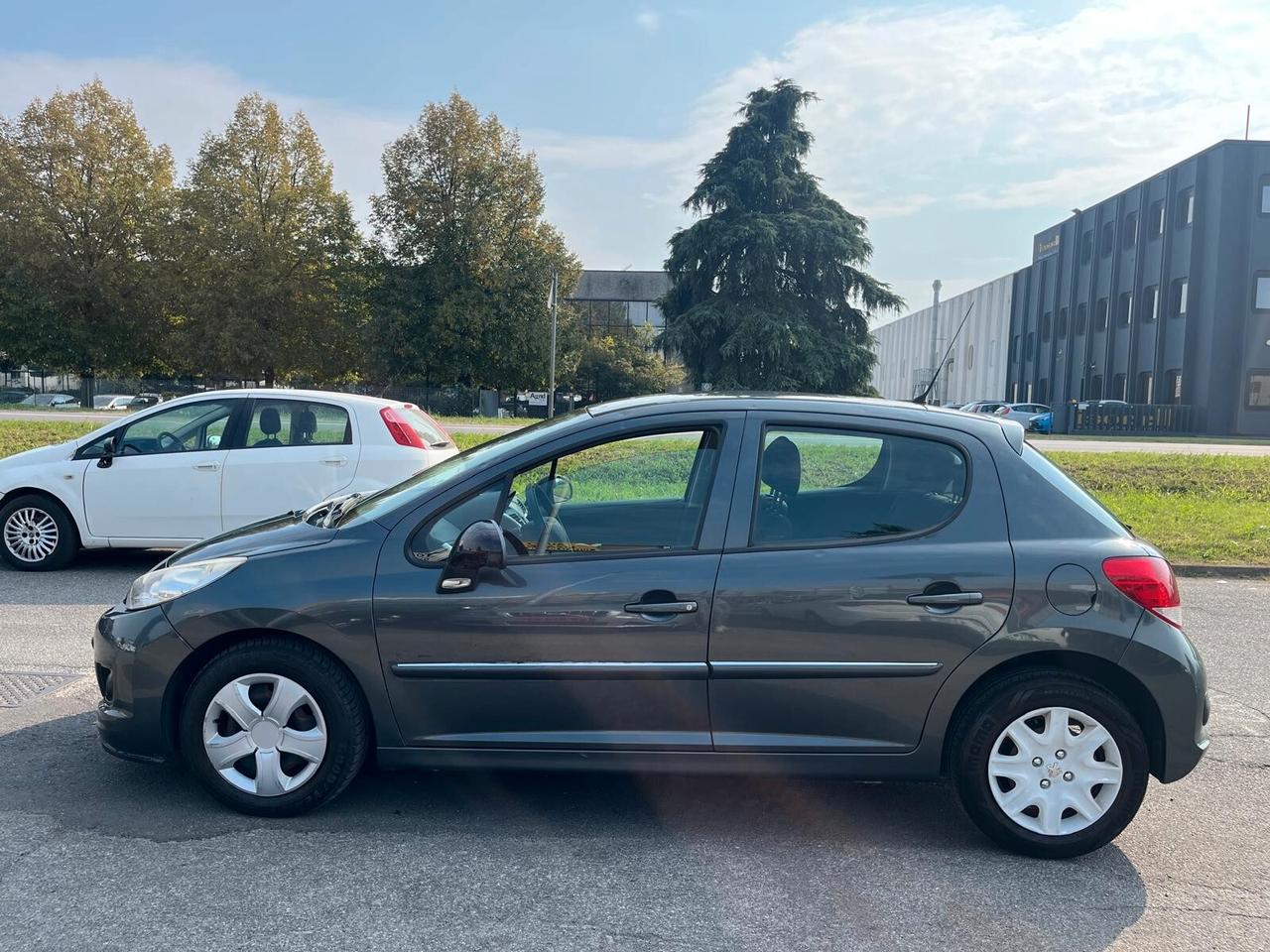 Peugeot 207 Plus 1.4 8V 75CV 3p. ECO GPL