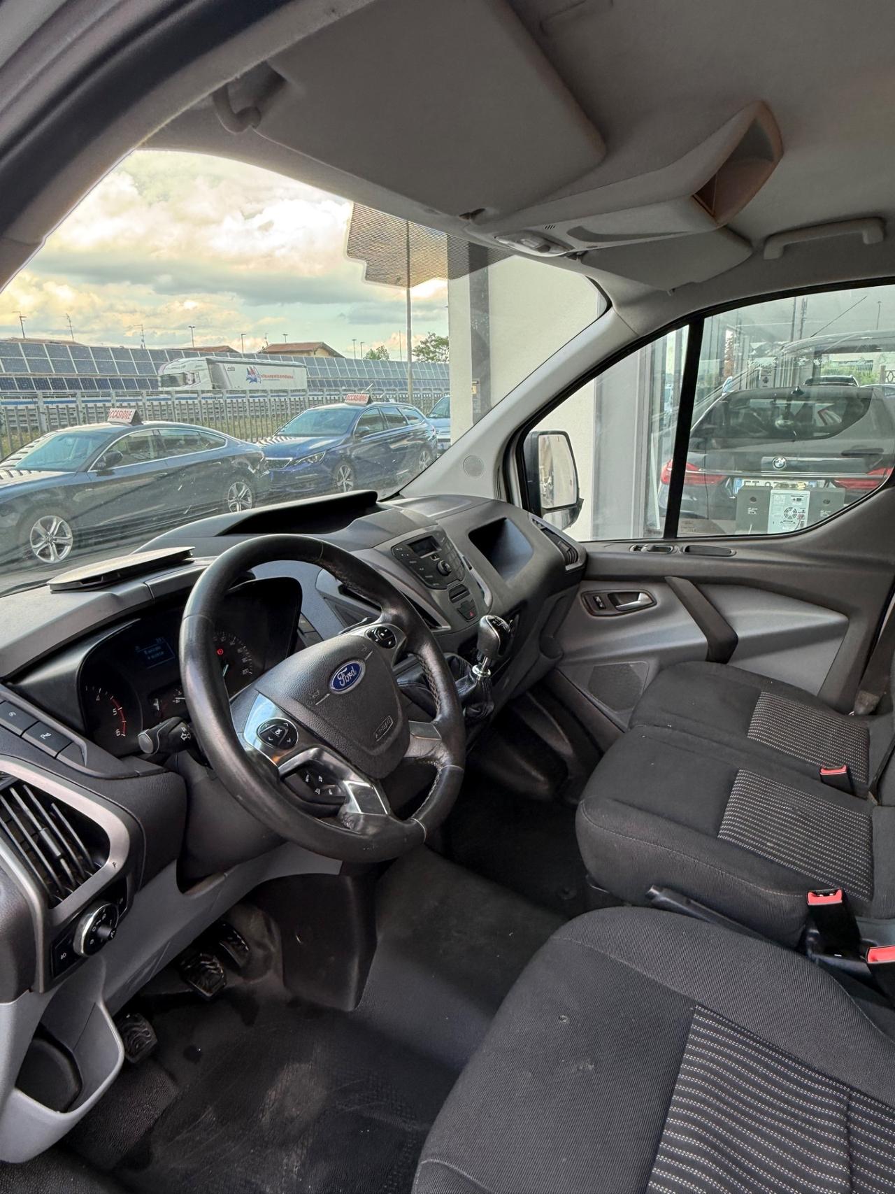 Ford Transit Custom 270 2.0 TDCi 130 PC Furgone Titanium