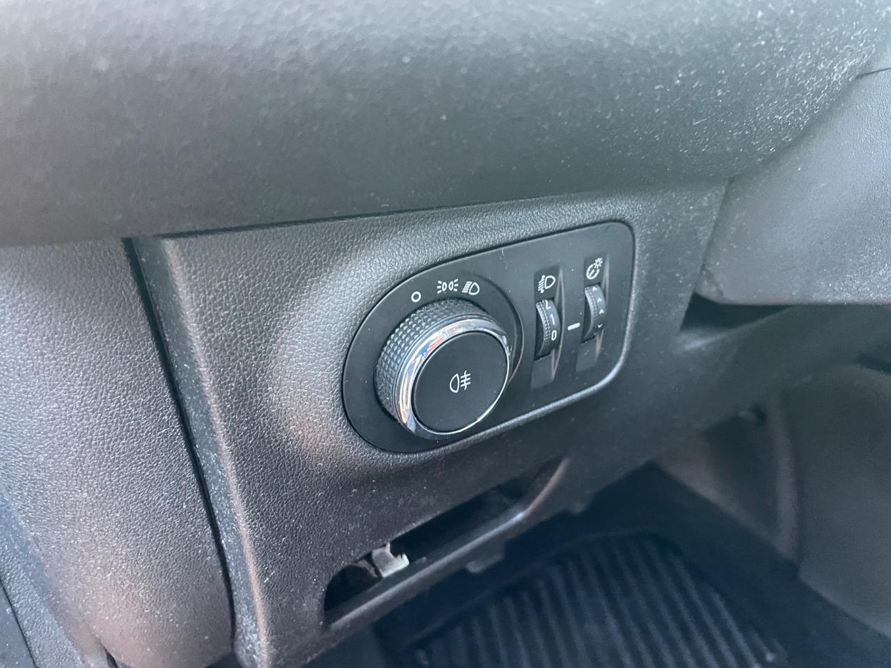 Opel Corsa 1.2 5 porte