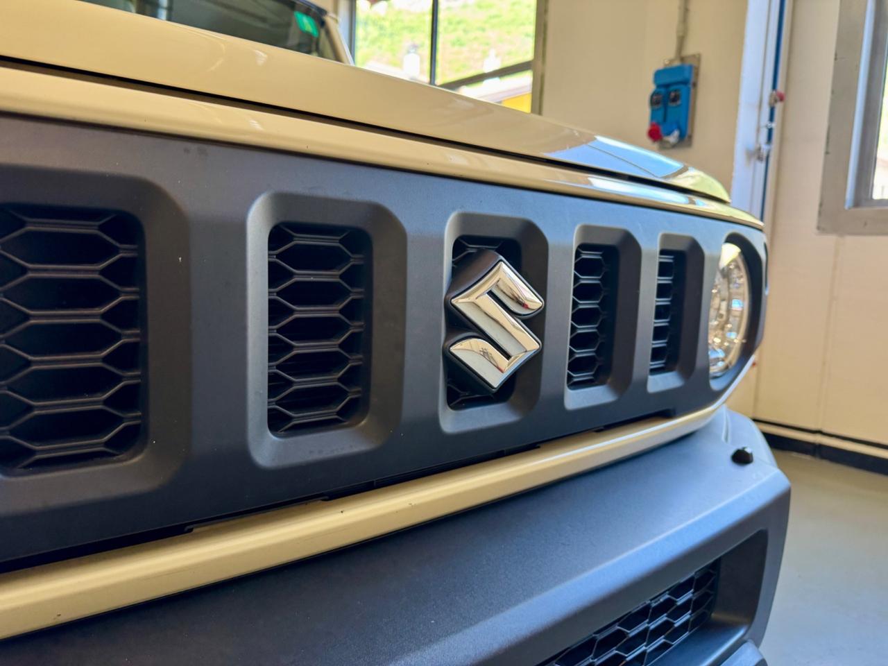 Suzuki Jimny - 4 POSTI VETTURA - FULL OPTIONAL